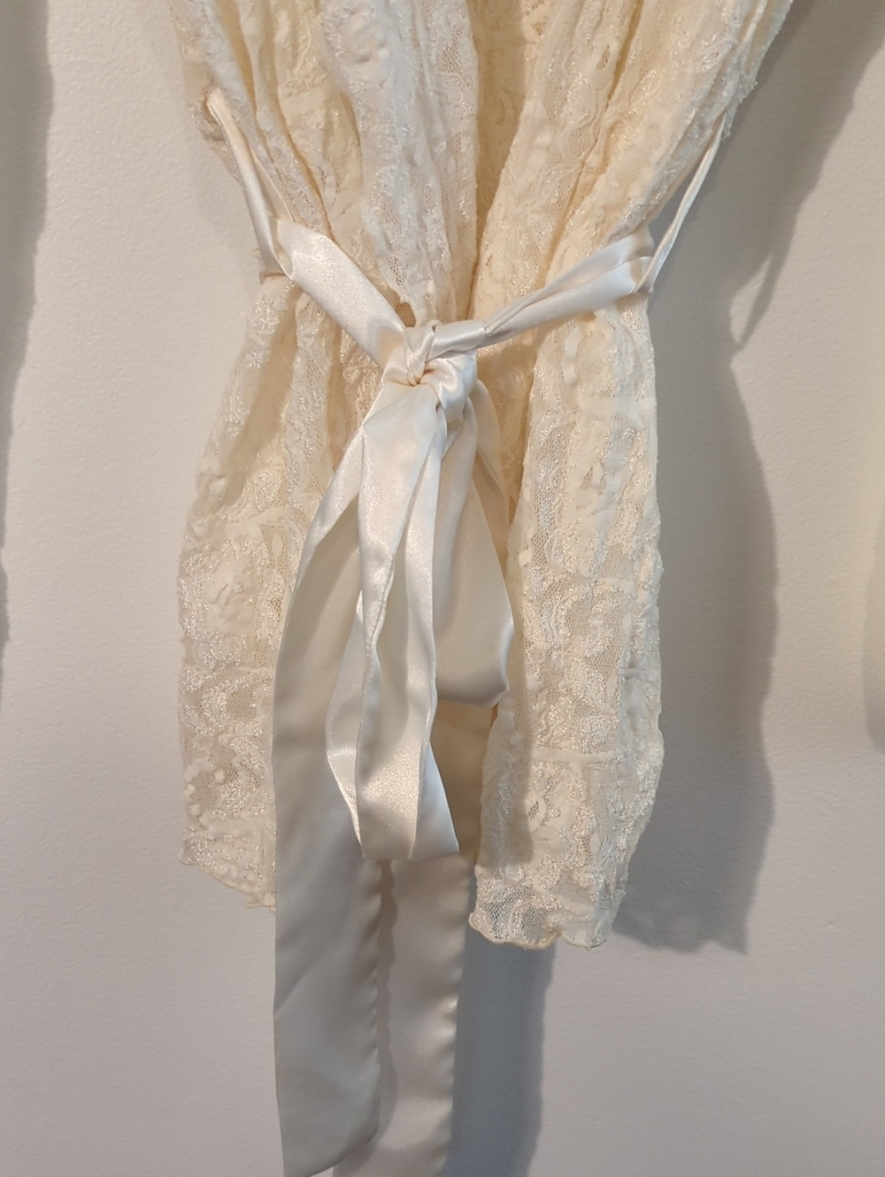 VINTAGE lace satin-trim robe cardigan wrap top - size small / medium - Picture 6 of 13